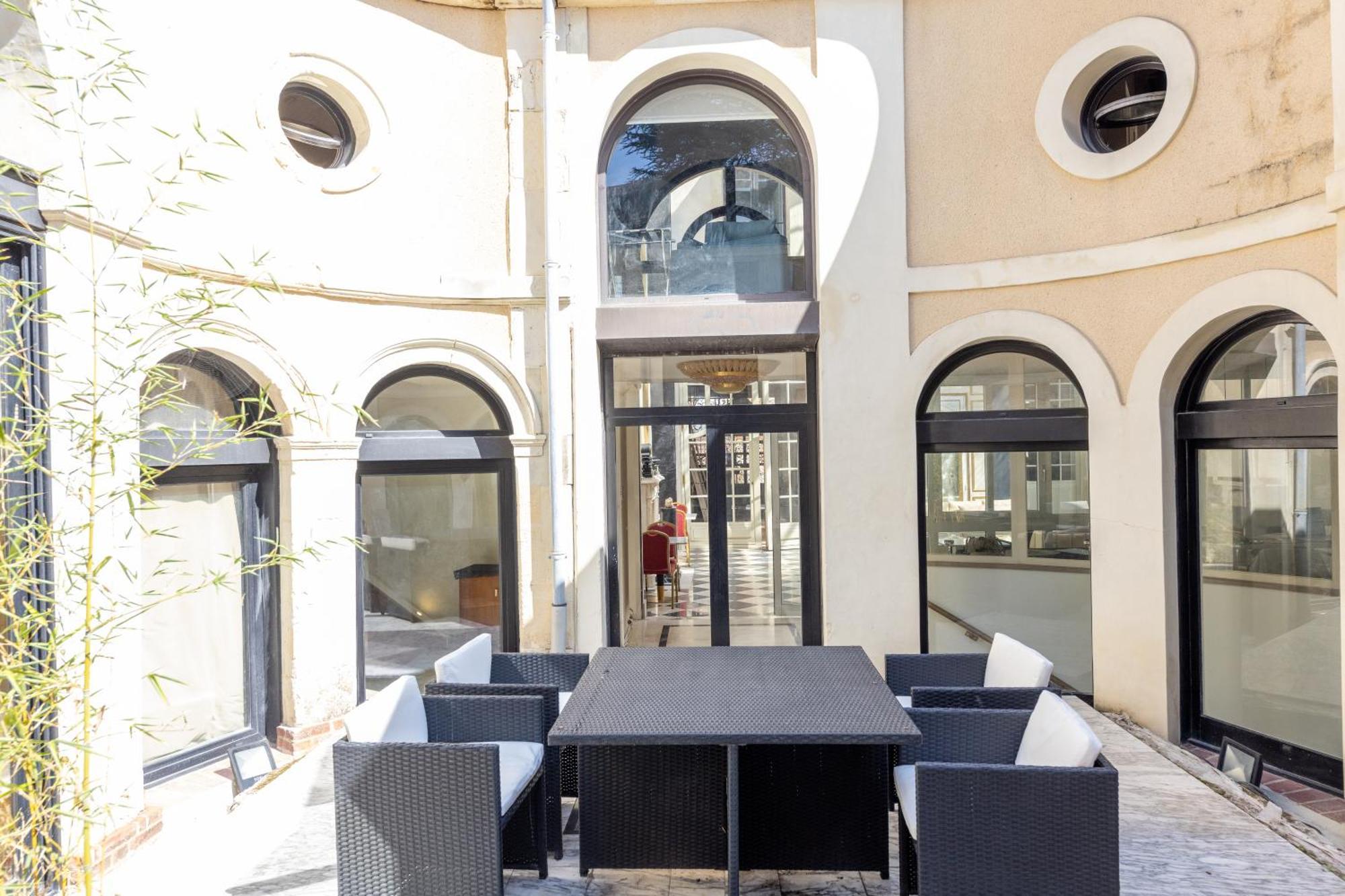 Palazzo Di Acqua Hotell Le Mans Exteriör bild