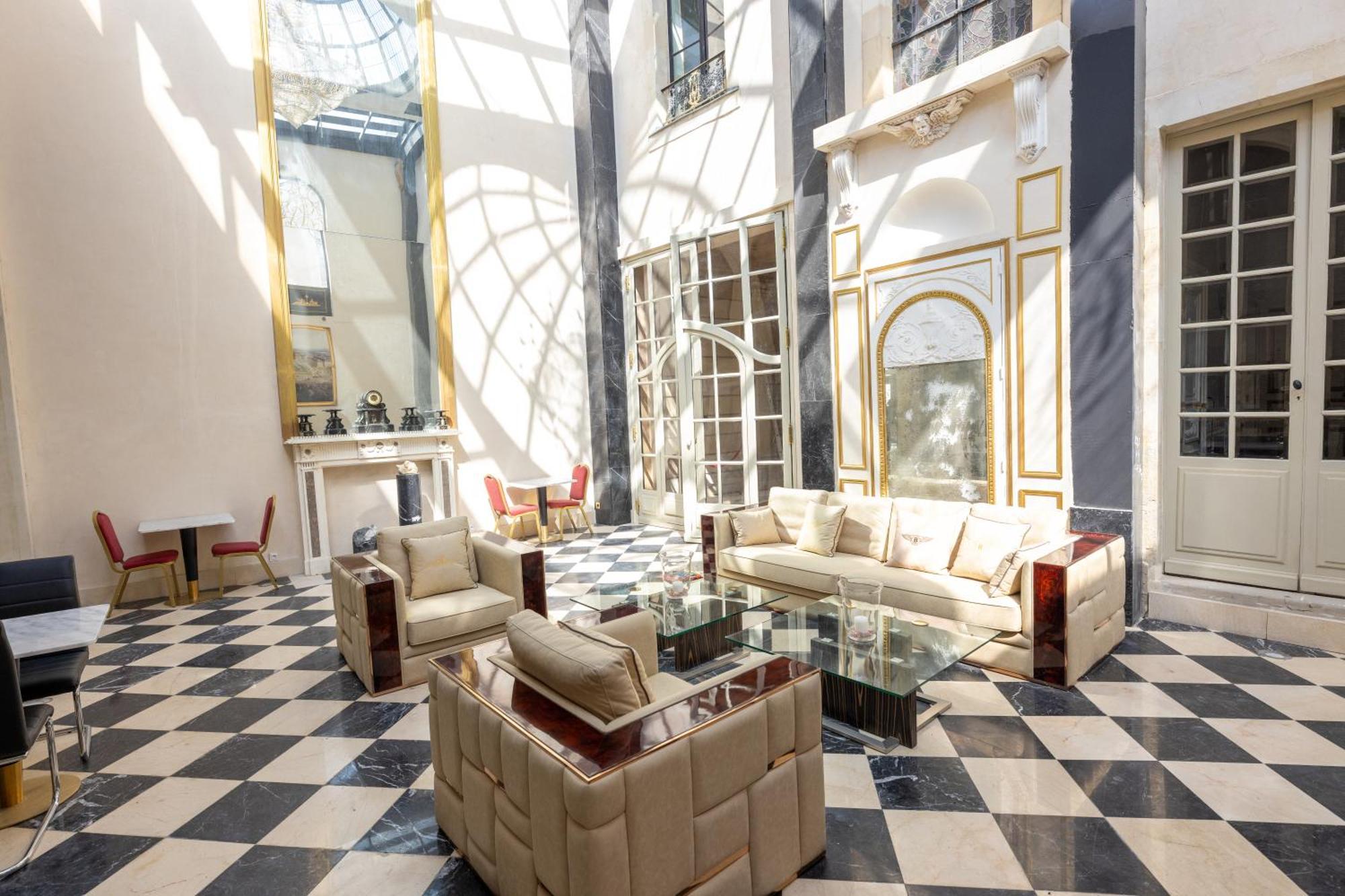 Palazzo Di Acqua Hotell Le Mans Exteriör bild
